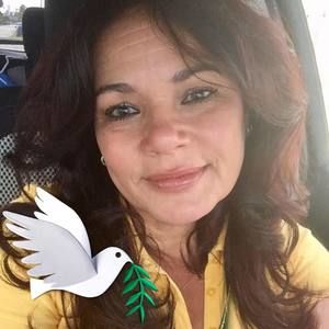 Meet your Posher, Ileana